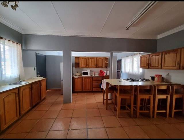 3 BEDROOM HOUSE TO LET IN BO-DORP